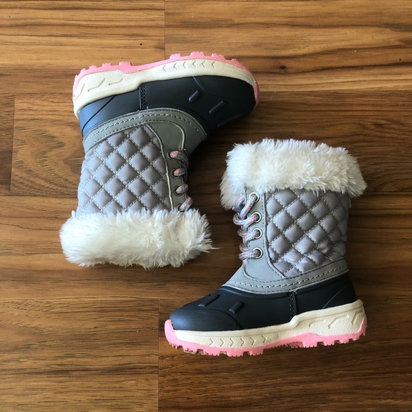 Carter's Other - Carter’s Toddler Snow Boots • Size 6